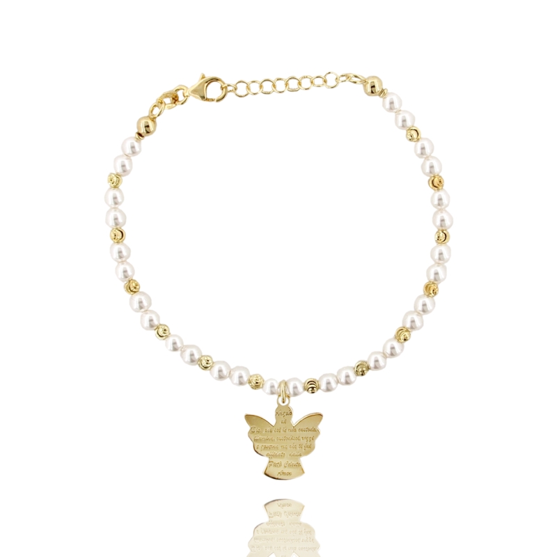 BRACCIALE CON PERLINE BIANCHE, SFERE ALTERNATE E CENTRALE ANGIOLETTO PREGHIERA IN AG PLACCATO ORO TIT 925