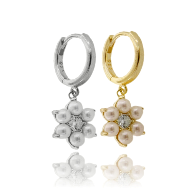ORECCHINI A CERCHIO CON FIORE PENDENTE IN ARGENTO TIT 925 ZIRCONI BIANCHI E PERLE