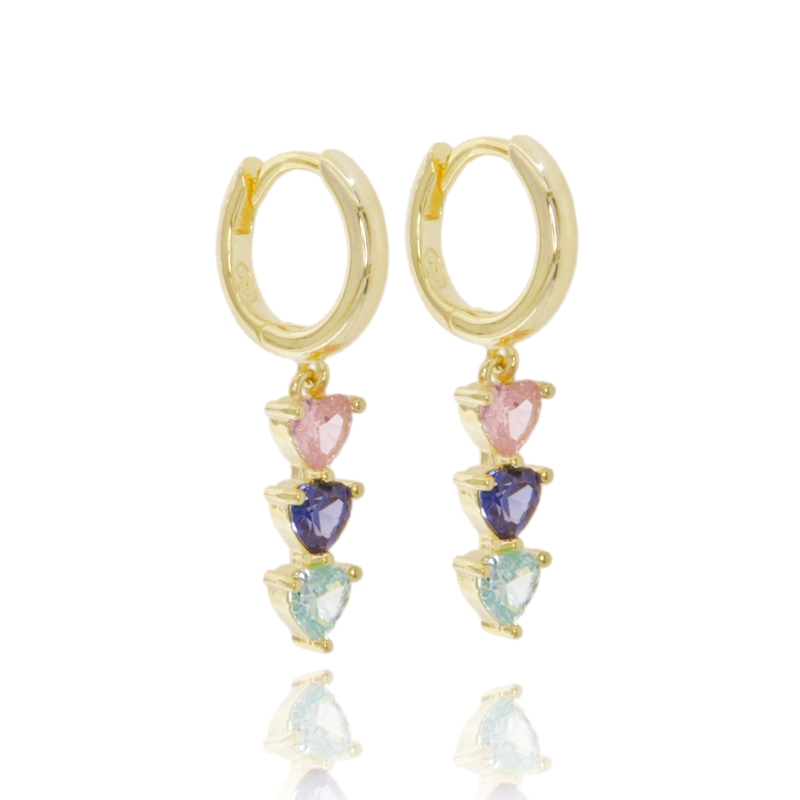 ORECCHINI A CERCHIO SCATTINO CON CUORI PENDENTI IN ARGENTO DORATO TIT 925 E ZIRCONI COLORATI
